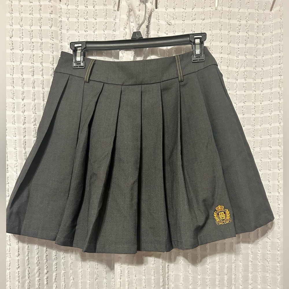 Teenie Weenie Juniors Medium Pleated Mini Skort Charcoal Grey Preppy Crest TUJBU